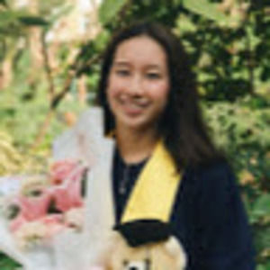 Meet your Posher, Moira